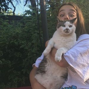 Meet your Posher, Ava